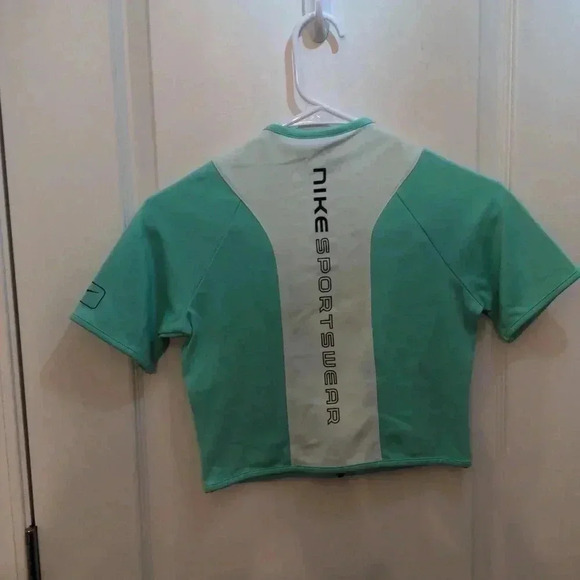 Nike Sportswear Street Short Sleeve Crop Top Cropped Top - Picture 8 of 9